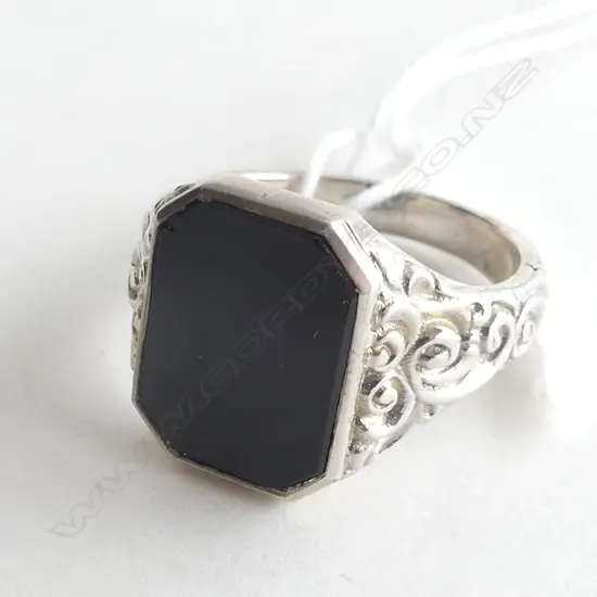 ART NOUVEAU 835 SILVER SET ONYX RING 