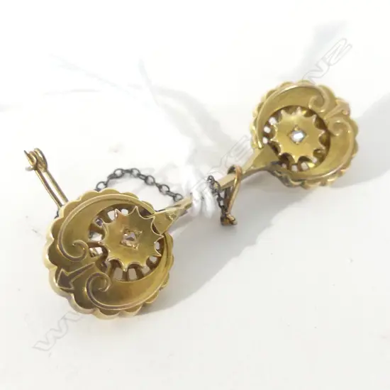 9CT GOLD (?) & DIAMOND SWEETHEART BAR BROOCH