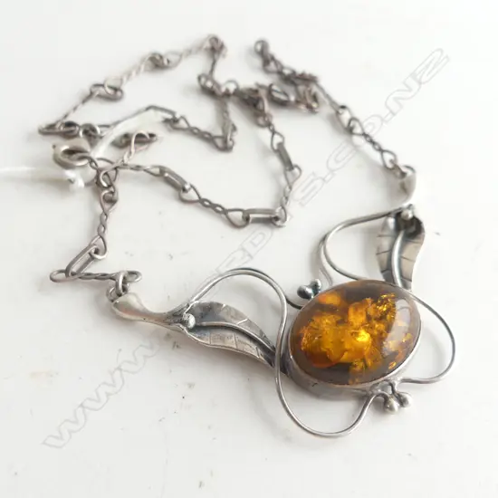 ART NOUVEAU 925 STG & AMBER NECKLACE