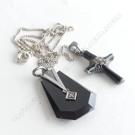 ART DECO CROSS PENDANT, 925 SILVER CHAIN + ART DECO ONYX PENDANT STAMPED 925 & MAKER