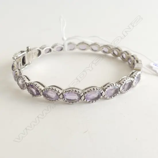 925 SILVER PLATED CLIP BRACELET WITH AMETHYSTS 