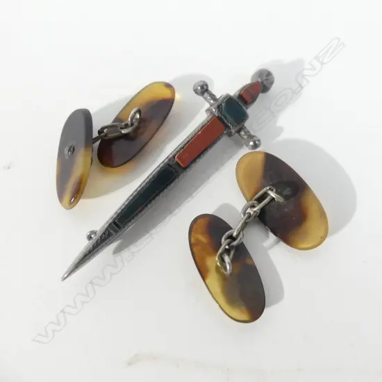 PR TORTOISE SHELL CUFFLINKS & AGATE SET SWORD BROOCH 