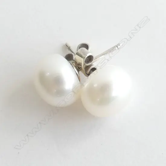 PR STG & PEARL EAR STUDS