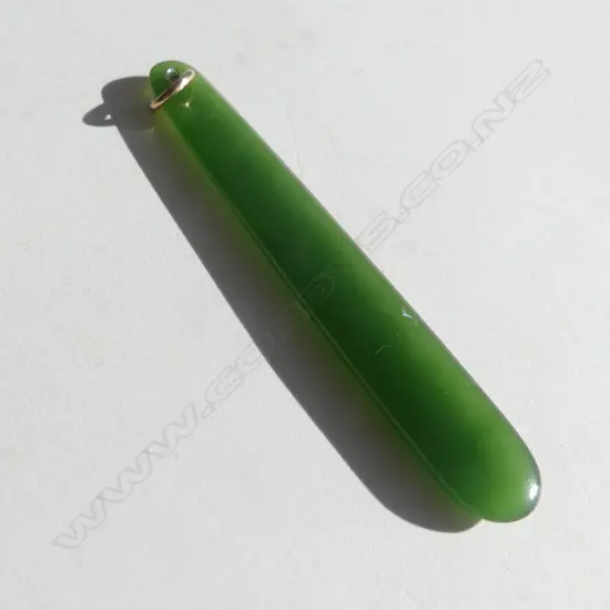 MAORI POUNAMU (GREENSTONE) TEARDROP PENDANT