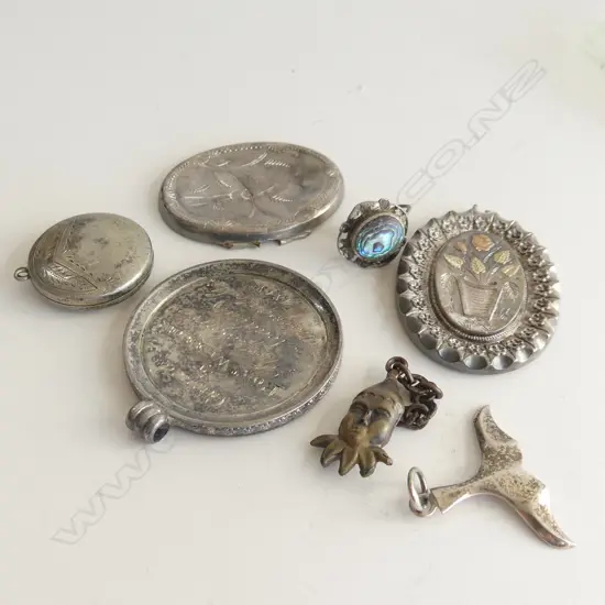 SM BAG ASST VICTORIAN & LATER PENDANTS ETC..