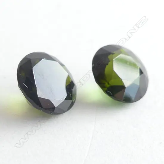 	PR TOURMALINE, FACETED ROUND, PINE GREEN, 3.65CT