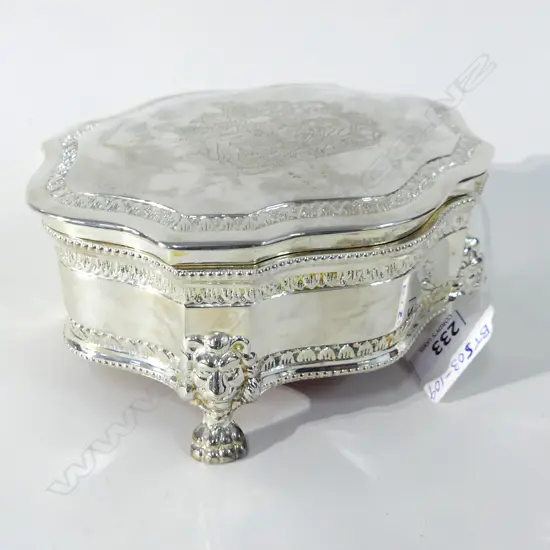 VINTAGE SILVER PLATE JEWELLERY BOX, LION FEET & BRITISH ROYAL ARMS, L 160MM