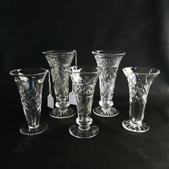 5 ASST CUT CRYSTAL TRUMPET FORM VASES H 200 MM