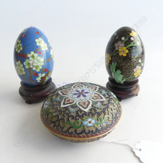 CLOISONNE EGGS + LIDDED DISH H 90 MM