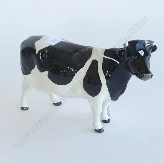 BESWICK FRIESHAN COW L.180mm **RTV**