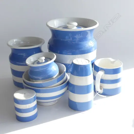 8 PCES CORNISHWARE; LG LIDDED CANISTER H.170mm ETC