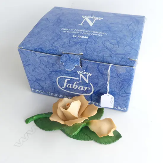 CAPODIMONTE PORCELAIN BISQUE ROSE - IN ORIGINAL BOX WITH CERTIFICATE