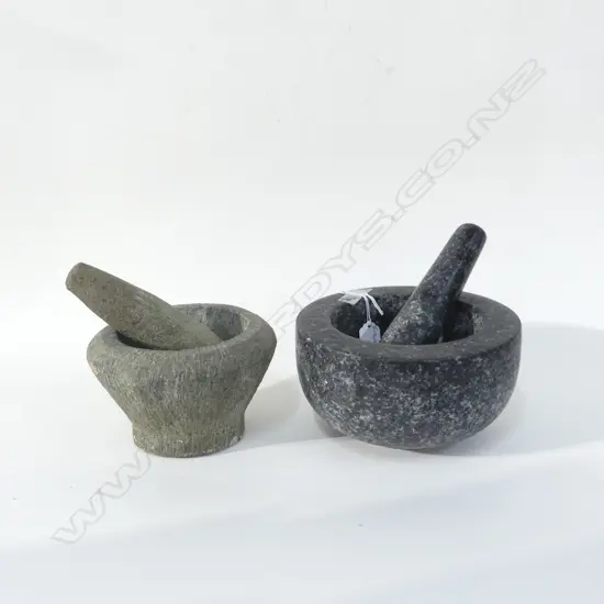 2 HEAVY DUTY STONE MORTAR & PESTLE  180 X 210MM