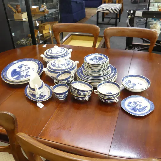 BOOTHS 'REAL OLD WILLOW' PART DINNER SERVICE...