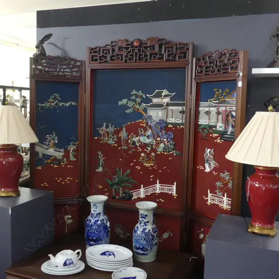 ELABORATE CHINESE 3 FOLD SCREEN COLOURED STONES & BONE & LACQUER....