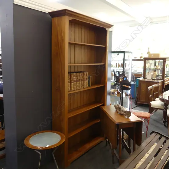 LG TALL RIMU BOOK SHELF 1300x330x2240mm