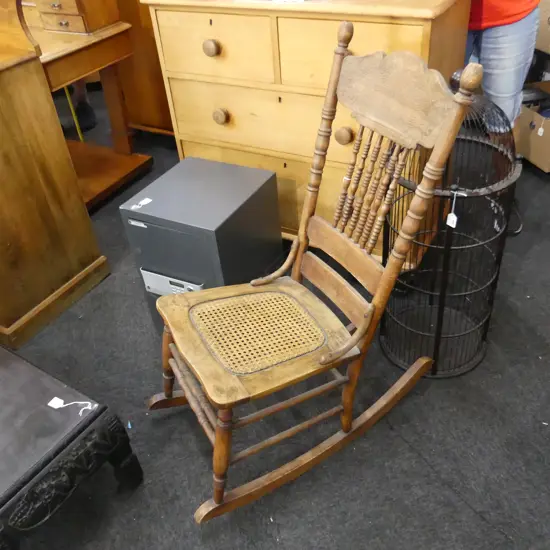 VINTAGE COLONIAL CARVED ROCKER