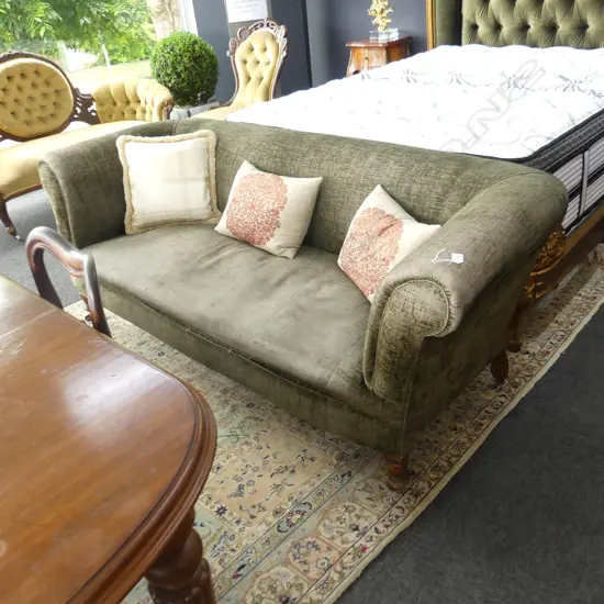 EARLY 20thC SOFA IN GREEN VELVET (worn) 2000x800x750mm