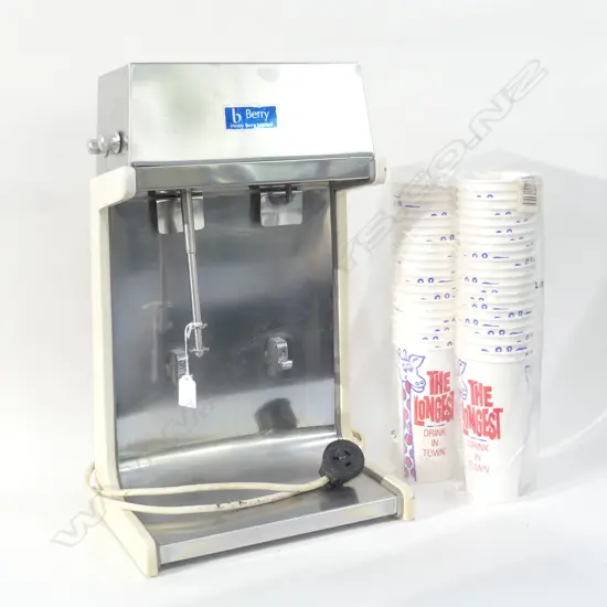 TWIN RETRO MILKSHAKE MACHINE & CUPS Working but needs new spinner