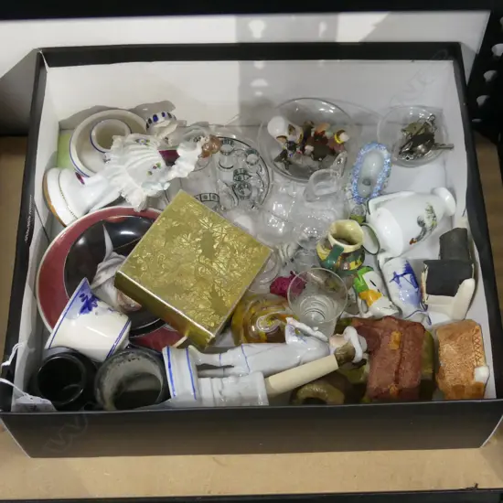 BOX ASST MINIATURES & COLLECTABLES