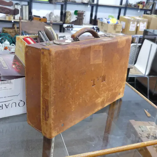 VINTAGE LEATHER SUITCASE 'M.v.T.' W.570mm