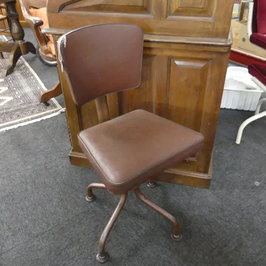 VINTAGE RETRO BROWN VINYL OFFICE CHAIR
