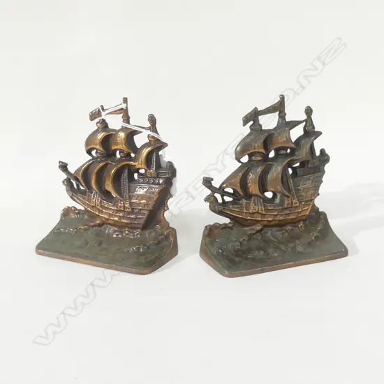 PR SAILING SHIP BOOK ENDS H. 140MM