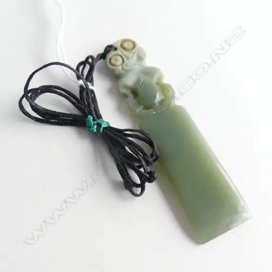 LG POUNAMU (GREENSTONE) TIKI DROP PENDANT (L70MM) ON BLACK WAXED ADJUSTABLE CORD