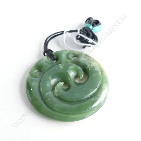 NZ POUNAMU (GREENSTONE) KORU PENDANT (DIA 52MM) ON BLACK WAXED ADJUSTABLE CORD