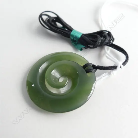 NZ POUNAMU (GREENSTONE) SM KORU PENDANT (DIA 30MM) ON FINE BLACK WAXED ADJUSTABLE CORD