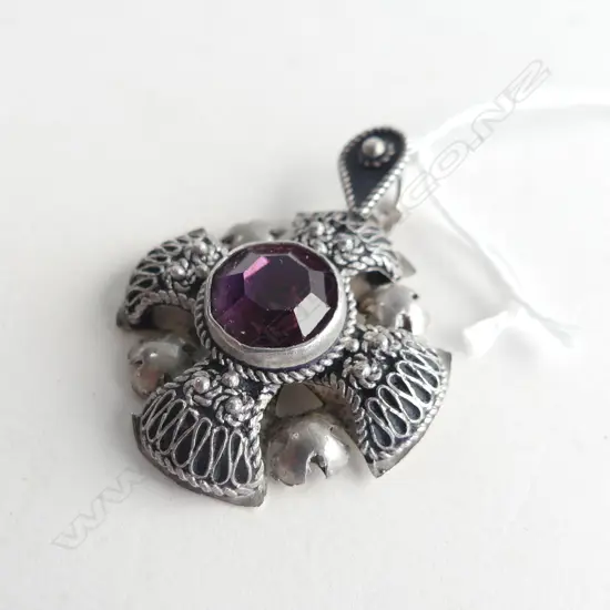 JERUSALEM CROSS PENDANT CANNETILLE WIRE WORK, STG SILVER & PURPLE STONE 