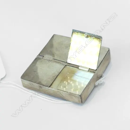 VINTAGE 925 SILVER 4 SECTION PILL BOX 37.20GMS