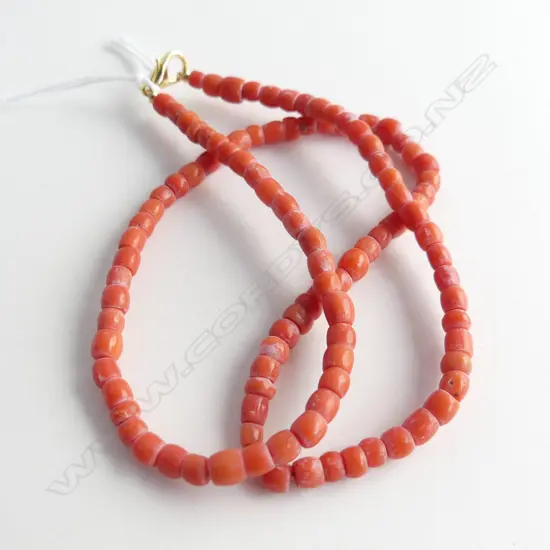 VINTAGE CORAL NECKLACE (NEW CATCH) 
