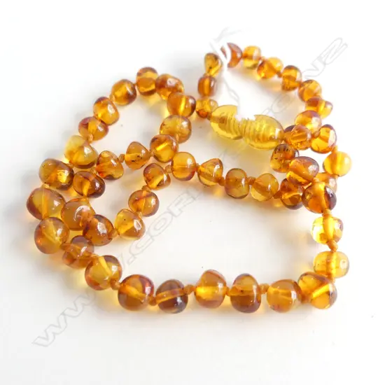 SM AMBER BEAD NECKLACE, AMBER TWIST CATCH 