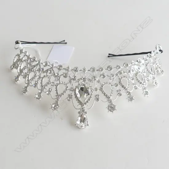 DIAMANTE ENCRUSTED TIARA 