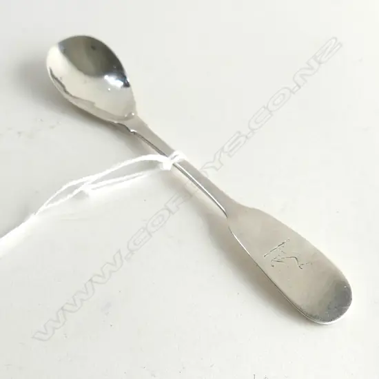 GEO. IV IRISH SILVER MUSTARD SPOON DUBLIN 1828 fiddle pattern. Game bird engraved crest