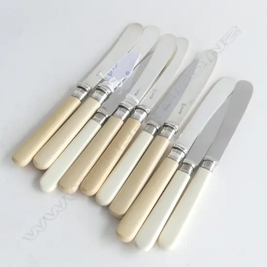 SET 10 (4 + 6) VINTAGE BUTTER OR PATE KNIVES
