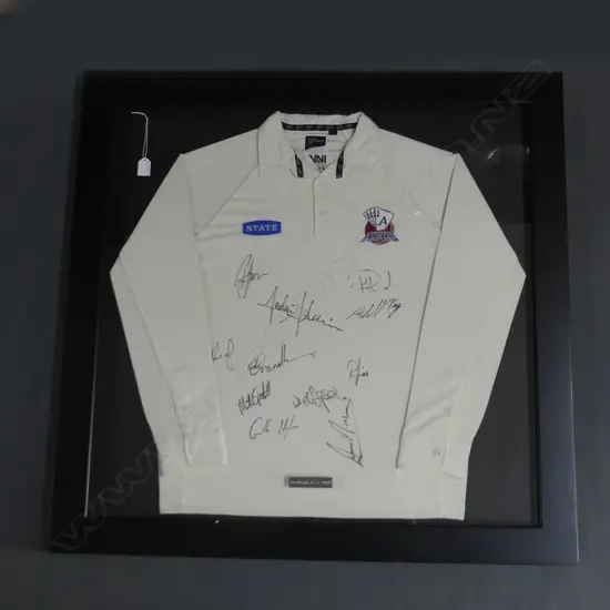 FRAMED CRICKET SHIRT SIGNED BY ASST. AUCKLAND ACES PLAYERS 800x820mm