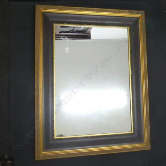 LGE GOLD FRAMED MIRROR  950x740mm