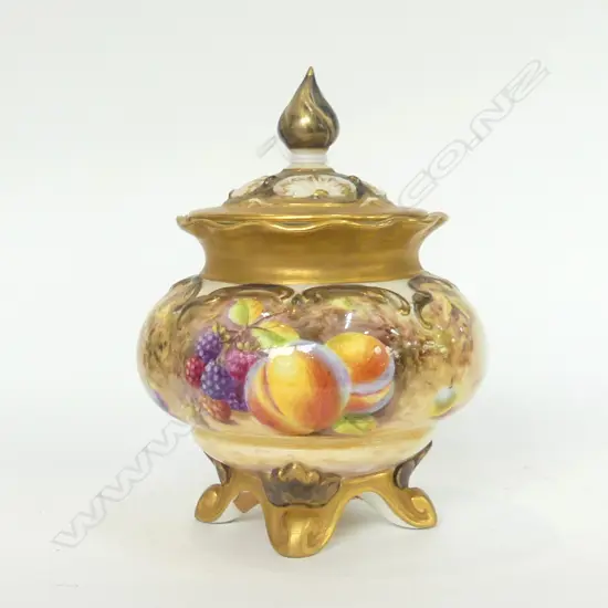 ROYAL WORCESTER H. HENRY HAND PAINTED LIDDED VASE H.110mm H/261