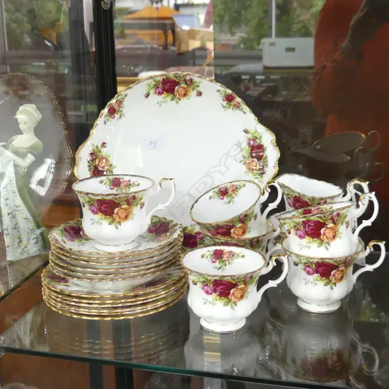 21 PCE ROYAL ALBERT OCR TEA SET; 6 TRIOS, MILK, SUGAR & CAKE PLATE