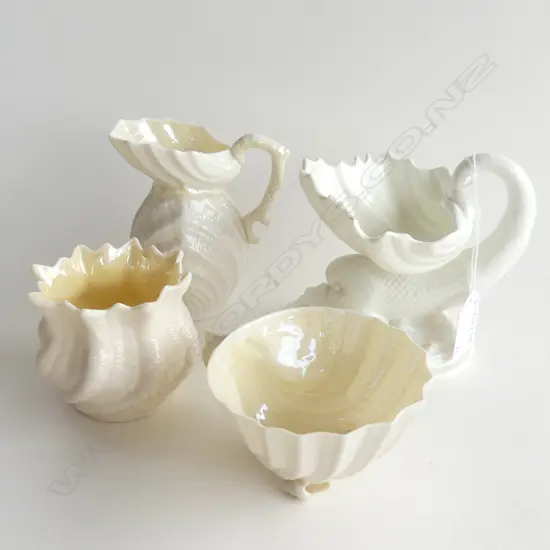 4 PCES CHINA; 3x BELLEEK + ROYAL WORCESTER WHITE FISH DISH H.105mm