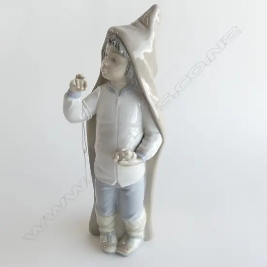 LLADRO FIGURINE - BOY WITH SNAILS #4896  H. 230MM
