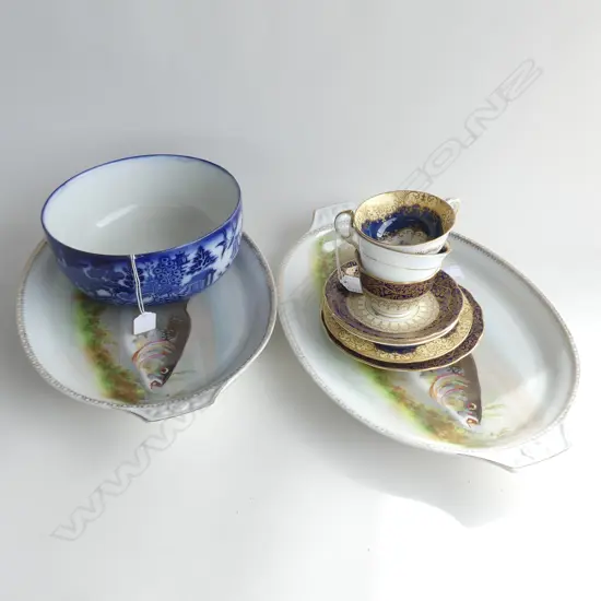 3 TRIOS INCL HAMMERSLEY & AYNSLEY, AYNSLEY SUGAR BOWL, PR LG FISH PLATTERS & DOULTON BURSLEM WILLOW BOWL (DIA 225MM)