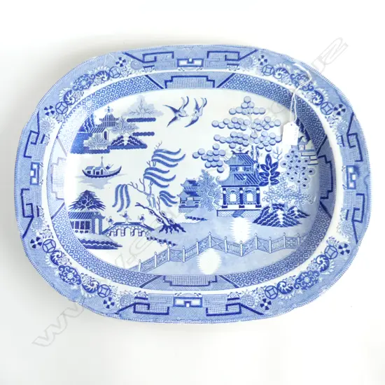 LARGE ANTIQUE WILLOW PAT STAFFORTSHIRE ASHET 550MM BY 440MM