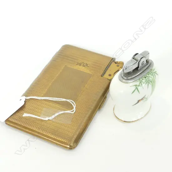 VINTAGE GOLD TONE CIGARETTE CASE & LIGHTER  + HAND PAINTED TABLE LIGHTER