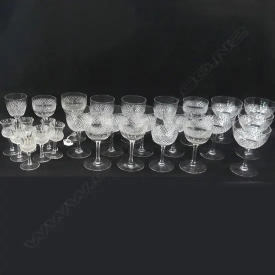 27 CRYSTAL STEMMED GLASSES, VARIOUS SIZES - SAME PATTERN, INCL CHAMPAGNE ETC.