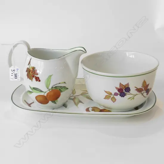 3 PCES ROYAL WORCESTER EVESHAM VALE; JUG, BOWL & PLATE 335x200mm