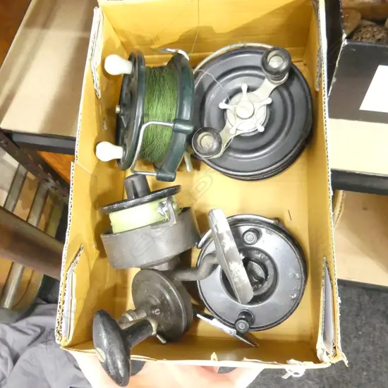 4 VINTAGE FISHING REELS