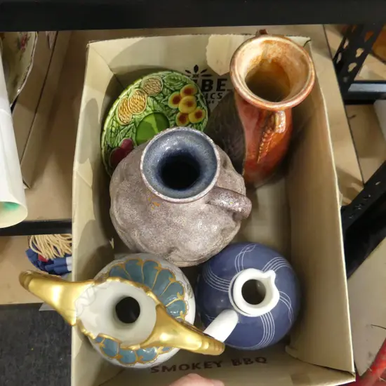 SM BOX ASST INCL GERMAN POTTERY, MAJOLICA ETC..